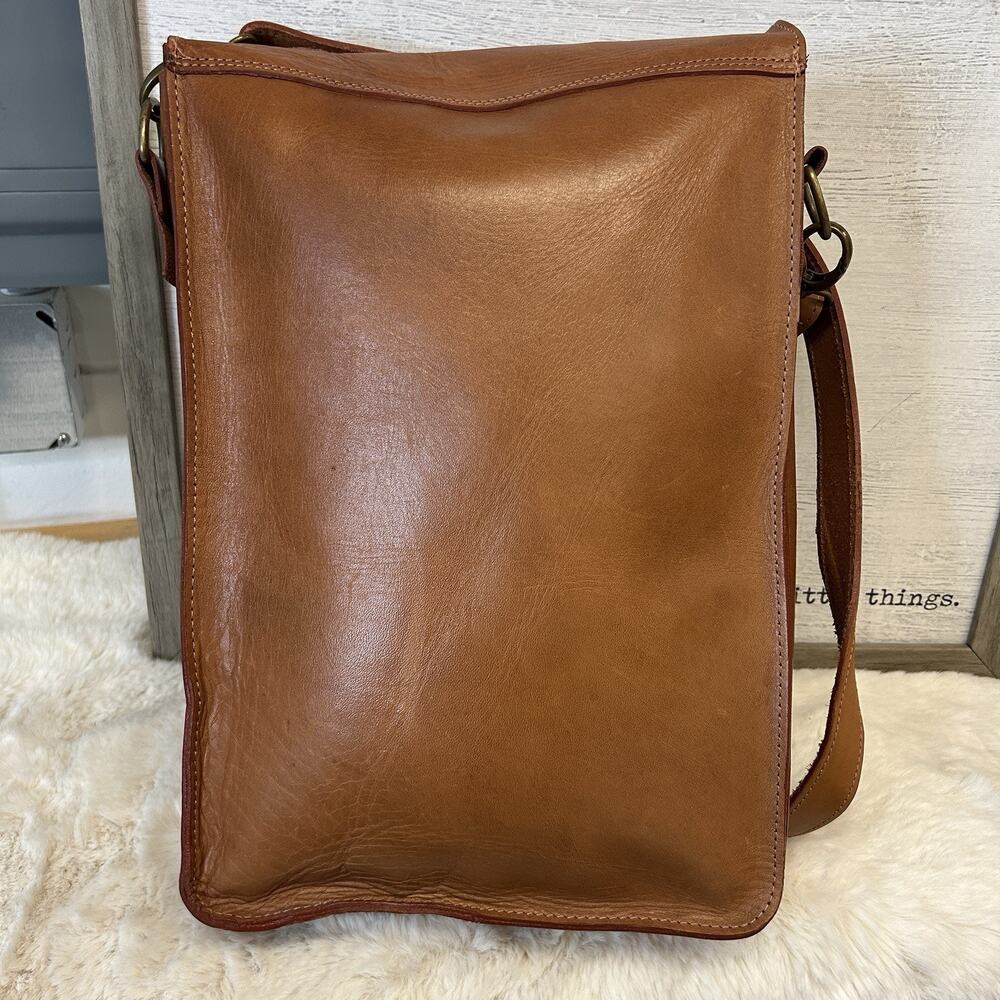 Balibetov Genuine Argentine Brown Leather Handcrafted Strap Crossbody Matera Bag - Picture 2 of 15